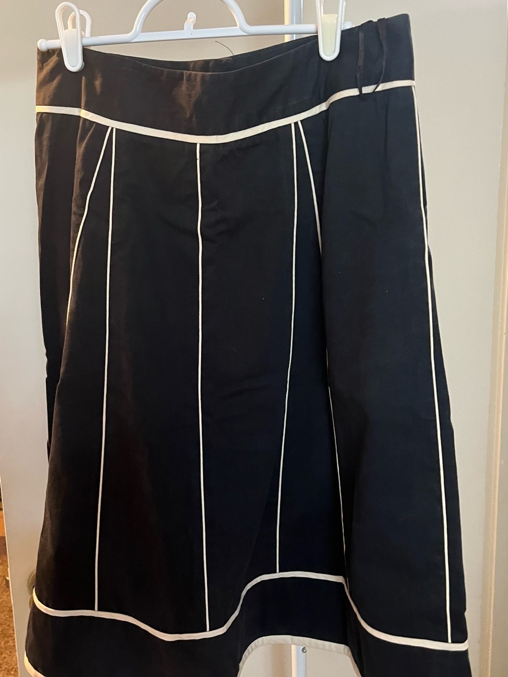 DKNY Black A-Line Skirt with White Piping